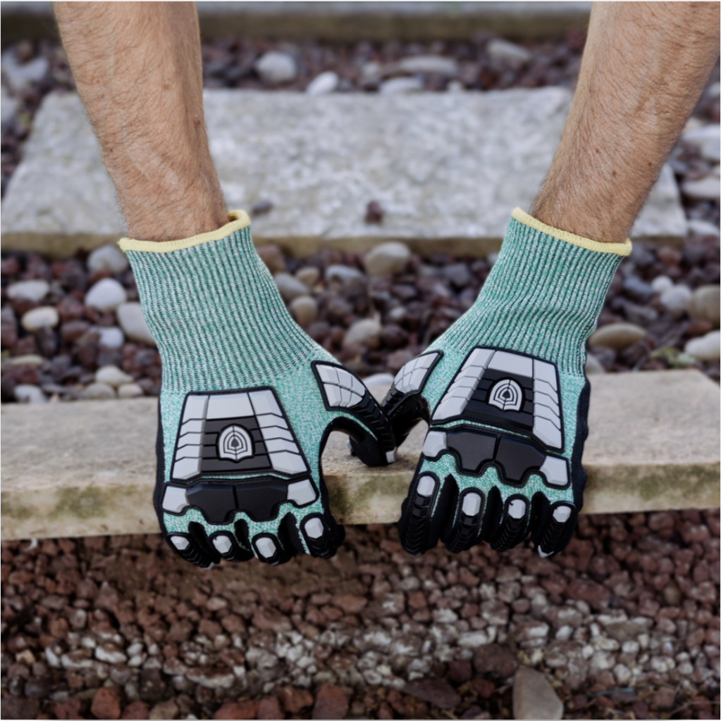 SEAMLESS CUT LEVEL F PROTECTION GLOVES